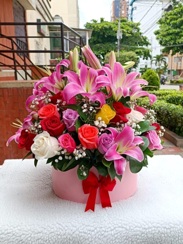 flores de regalo blancas y naranja