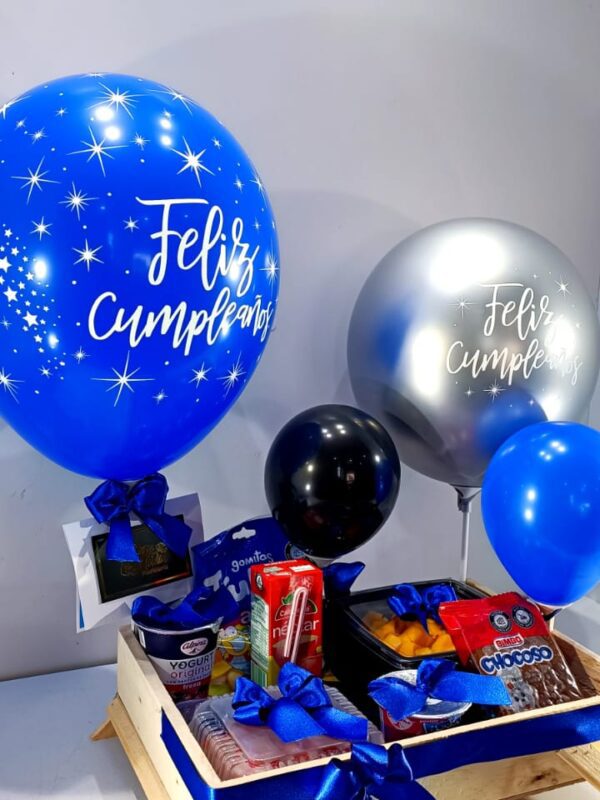 Desayuno con globos azules