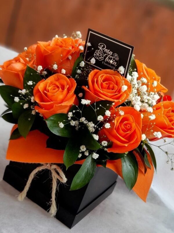 flores de regalo naranja