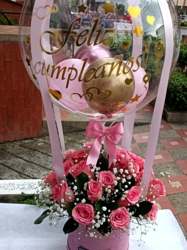 Flores Bucaramanga - rosas con globos en caja