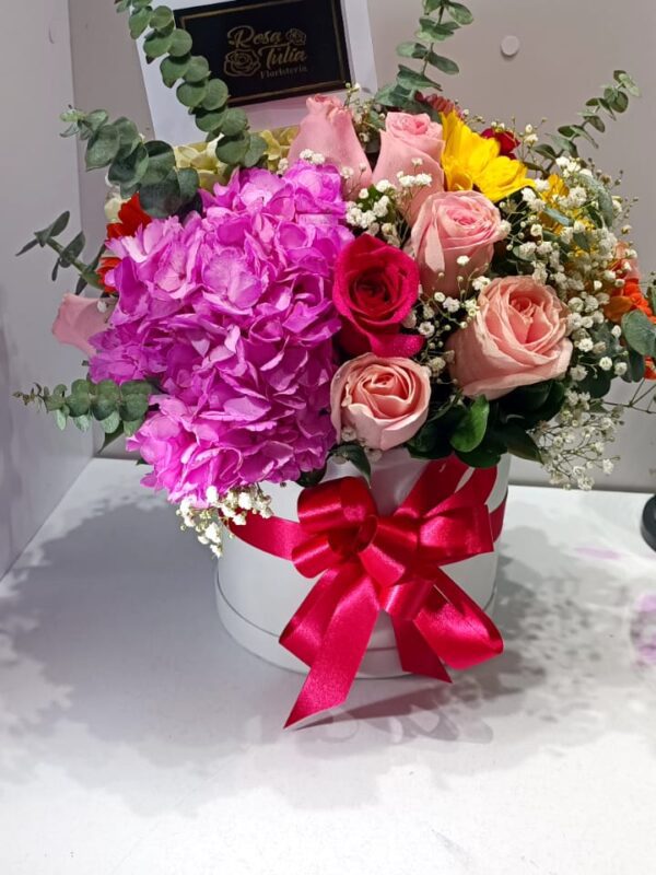 flores de regalo rosa y violeta