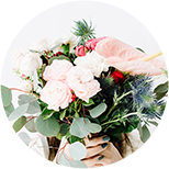 Contáctanos por un ramos de flores